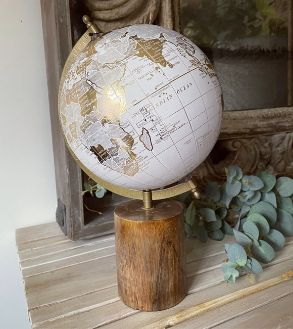 World Globe White/Gold